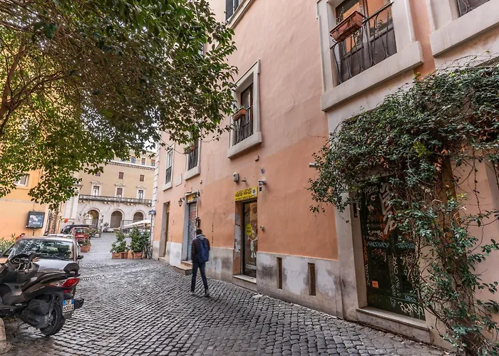 Suite San Calisto Trastevere - By Romanhouseit